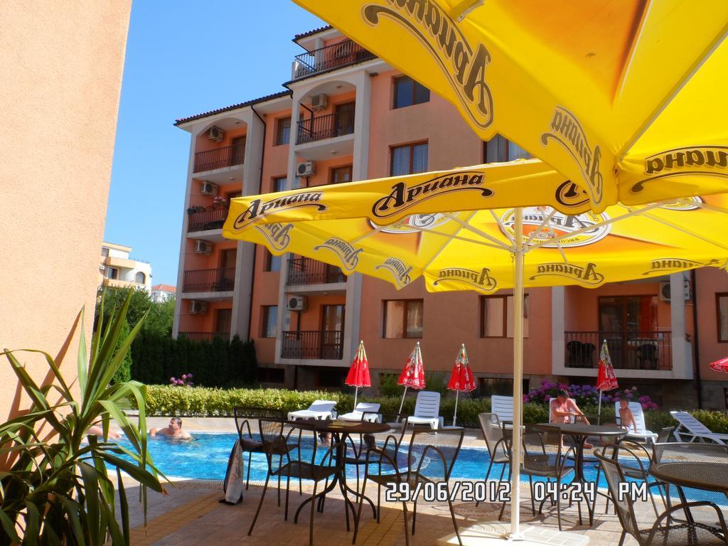 Gardenia Apartments Primorsko Extérieur photo